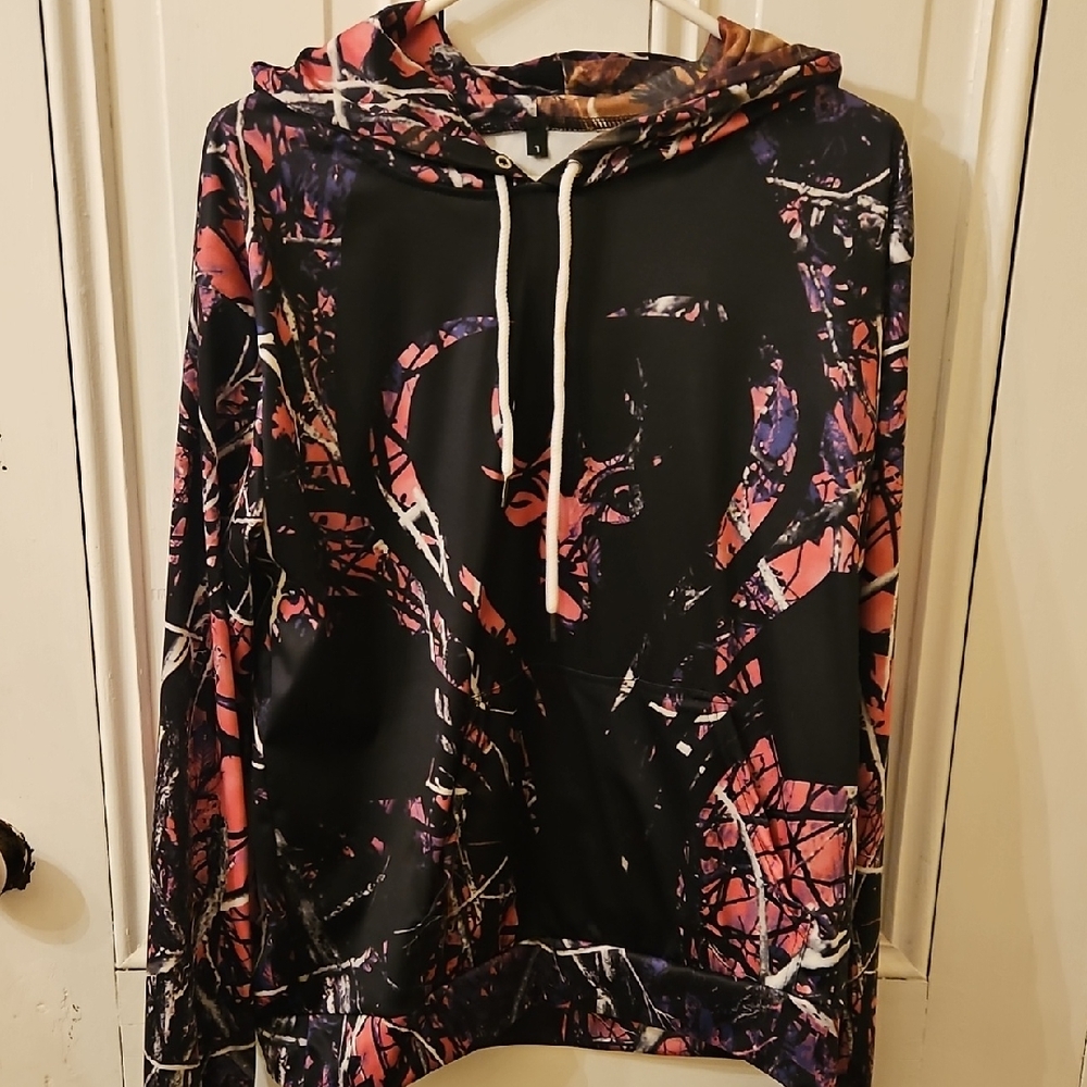 Heart Pattern Camouflage Hoodie